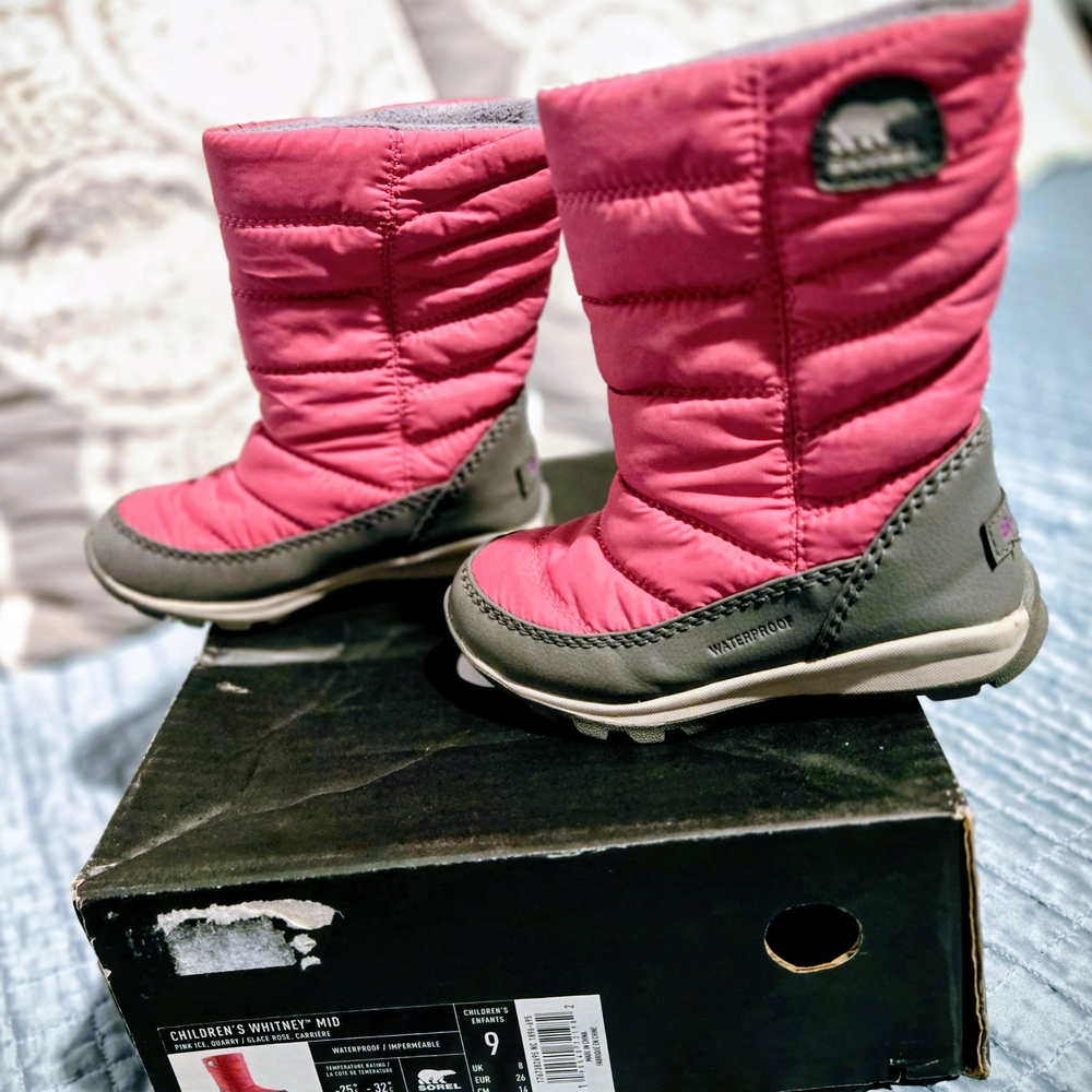 Children's Winter Boots - Pink and Gray